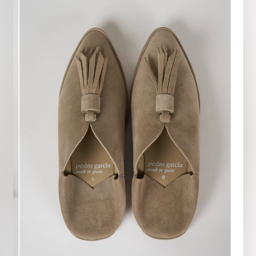 Pedro Garcia SUEDE LEATHER LUBNA BABOUCHES WITH TASSEL 7.5 (37.5)